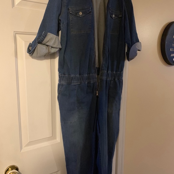 Blue denim jumper with belt quarter length sleeves - Picture 3 of 5